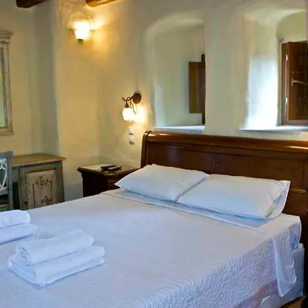 Pyrgos Petropoulaki 4* Mavrovouni (Laconia)