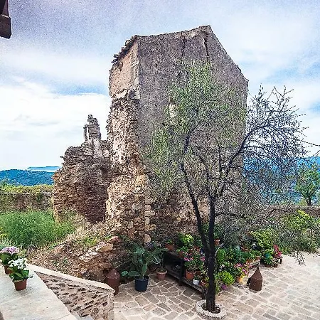 Pyrgos Petropoulaki Mavrovouni (Laconia)
