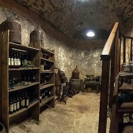 Pyrgos Petropoulaki 4* Mavrovouni (Laconia)