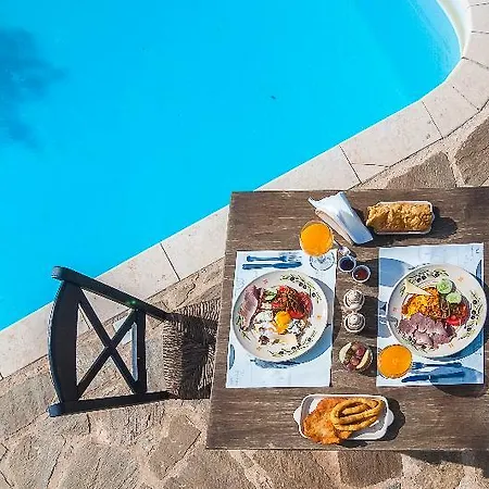 Pyrgos Petropoulaki 4*