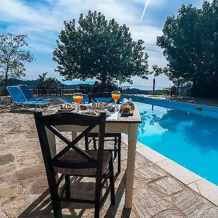 Pyrgos Petropoulaki