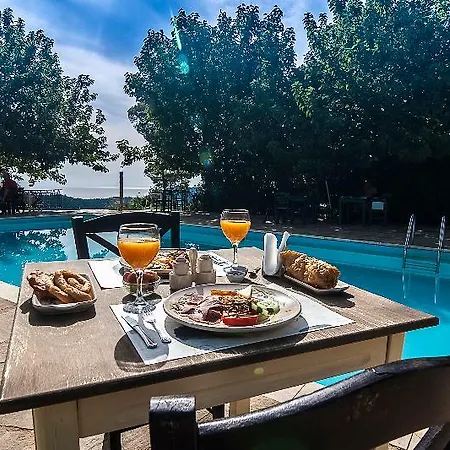 Hotel Pyrgos Petropoulaki
