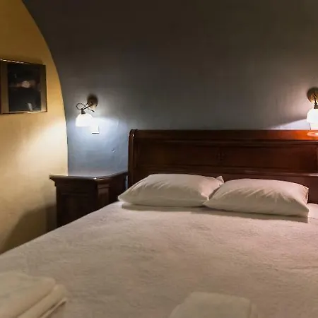 Pyrgos Petropoulaki 4*