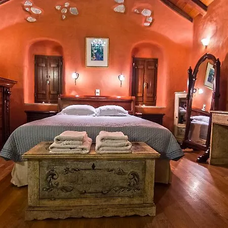 Pyrgos Petropoulaki Hotel 4*
